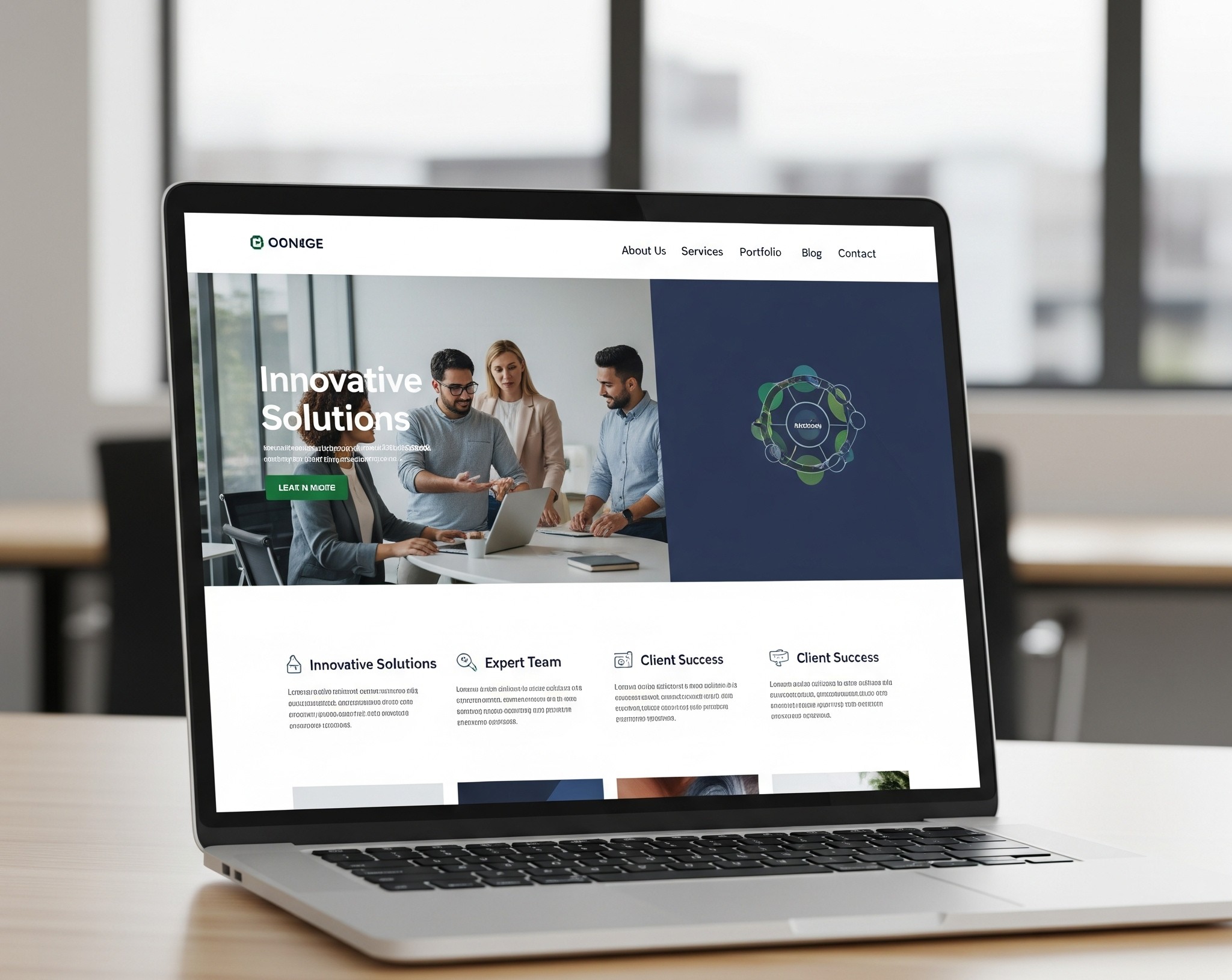 Diseño de página web profesional en un portátil